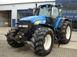 Трактор NEW HOLLAND